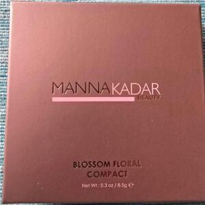 Manna Kadar Blossom Floral Compact, NIB